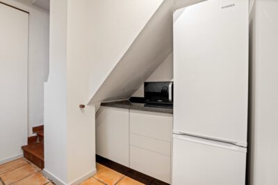 Vakantie woning Estepona volledig uitgeruste keuken koelkast en magnetron