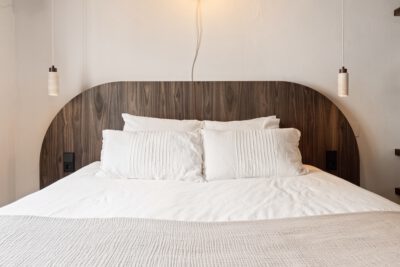 Vakantie woning Estepona tweepersoons slaapkamer bed hoofdbord
